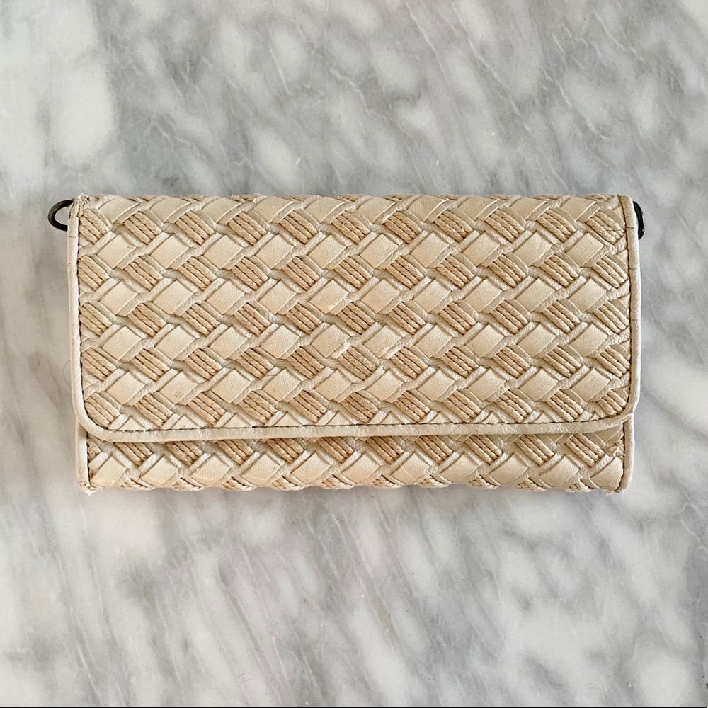 Vintage woven straw leather clutch - beige